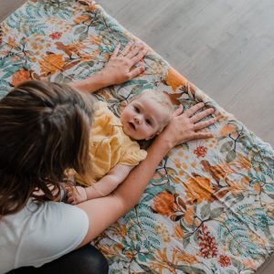 Sacred pregnancy, birth and postpartum offerings for the free-spirited woman.
